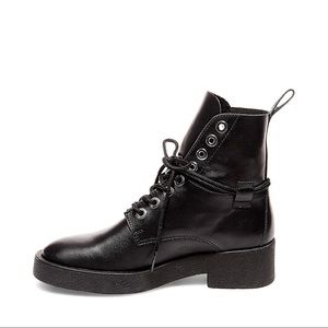 Steve Madden Envious Combat Boot Size 7